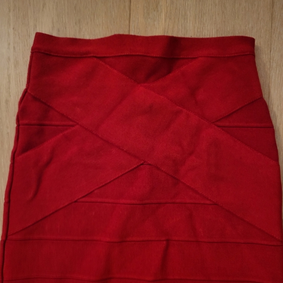 BUFFALO David Bitton bodycon bandage skirt knee length in red 🌹 - Picture 4 of 9